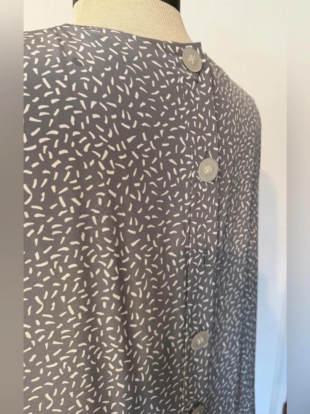 100% Silk Lafayette 148 NY Gray Midi Dress with White Confetti Print (Lined) - Picture 6 of 8